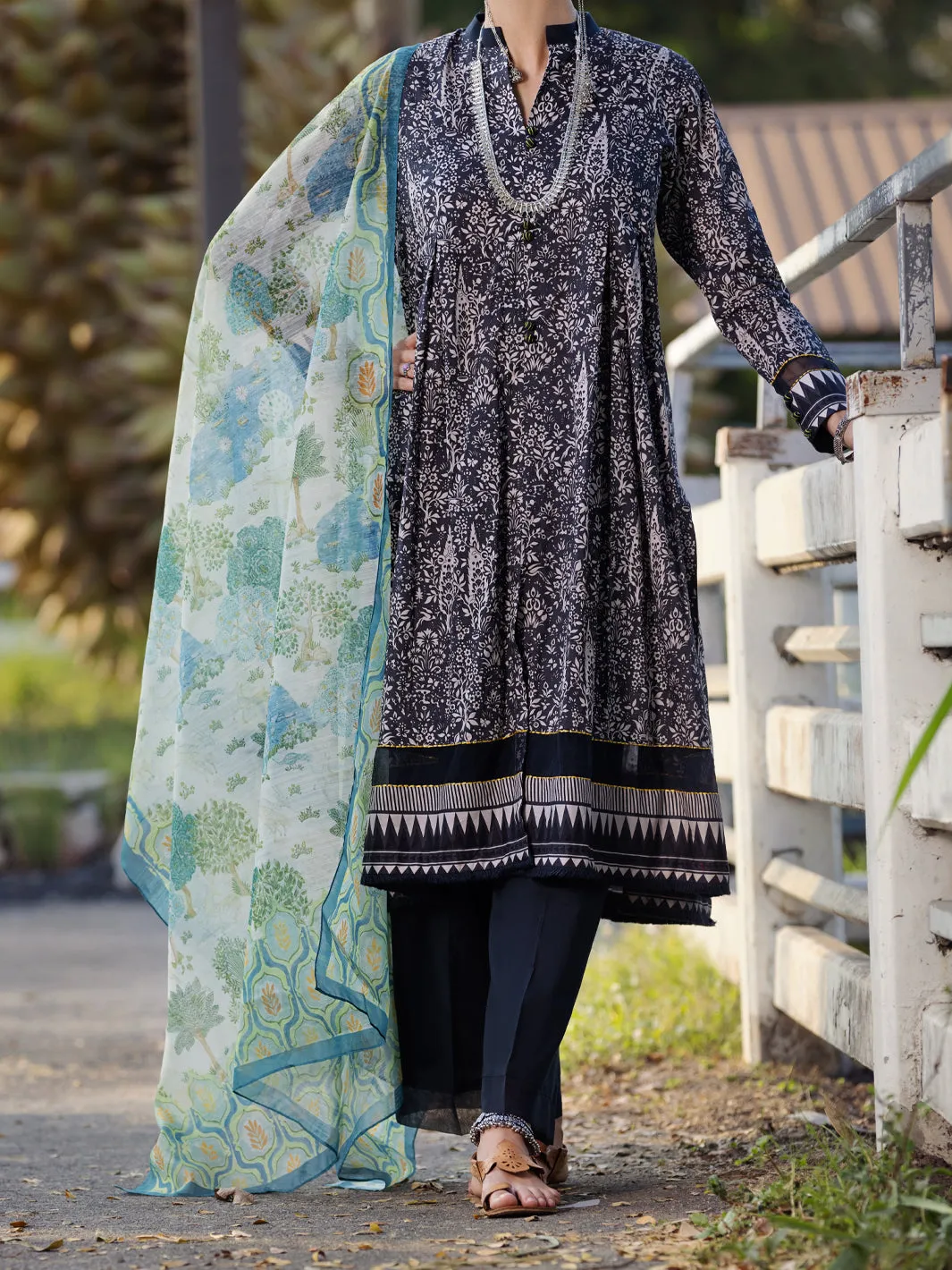 Black & Grey Lawn 3 Piece Unstitched - ALP-3PS-1507