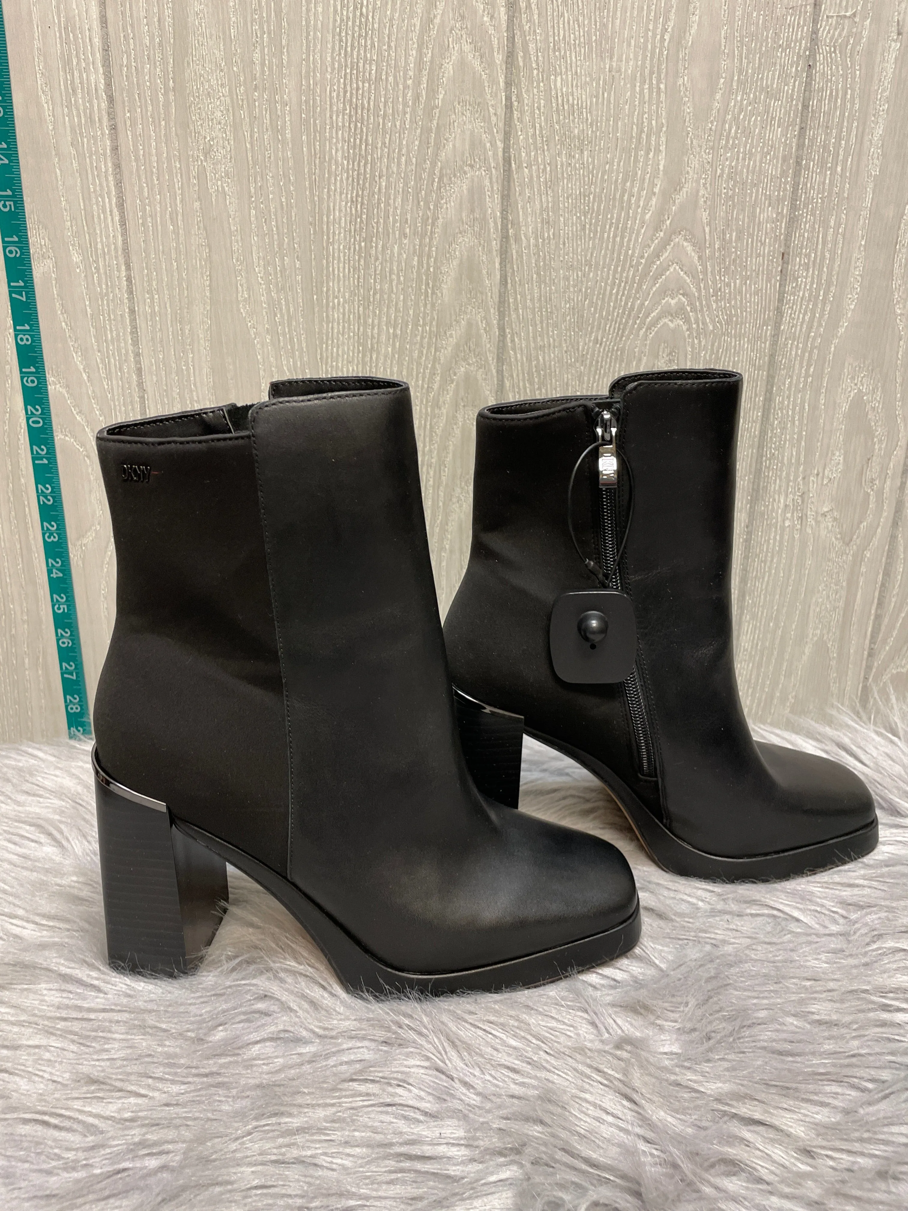 Boots Leather By Dkny In Black, Size: 8